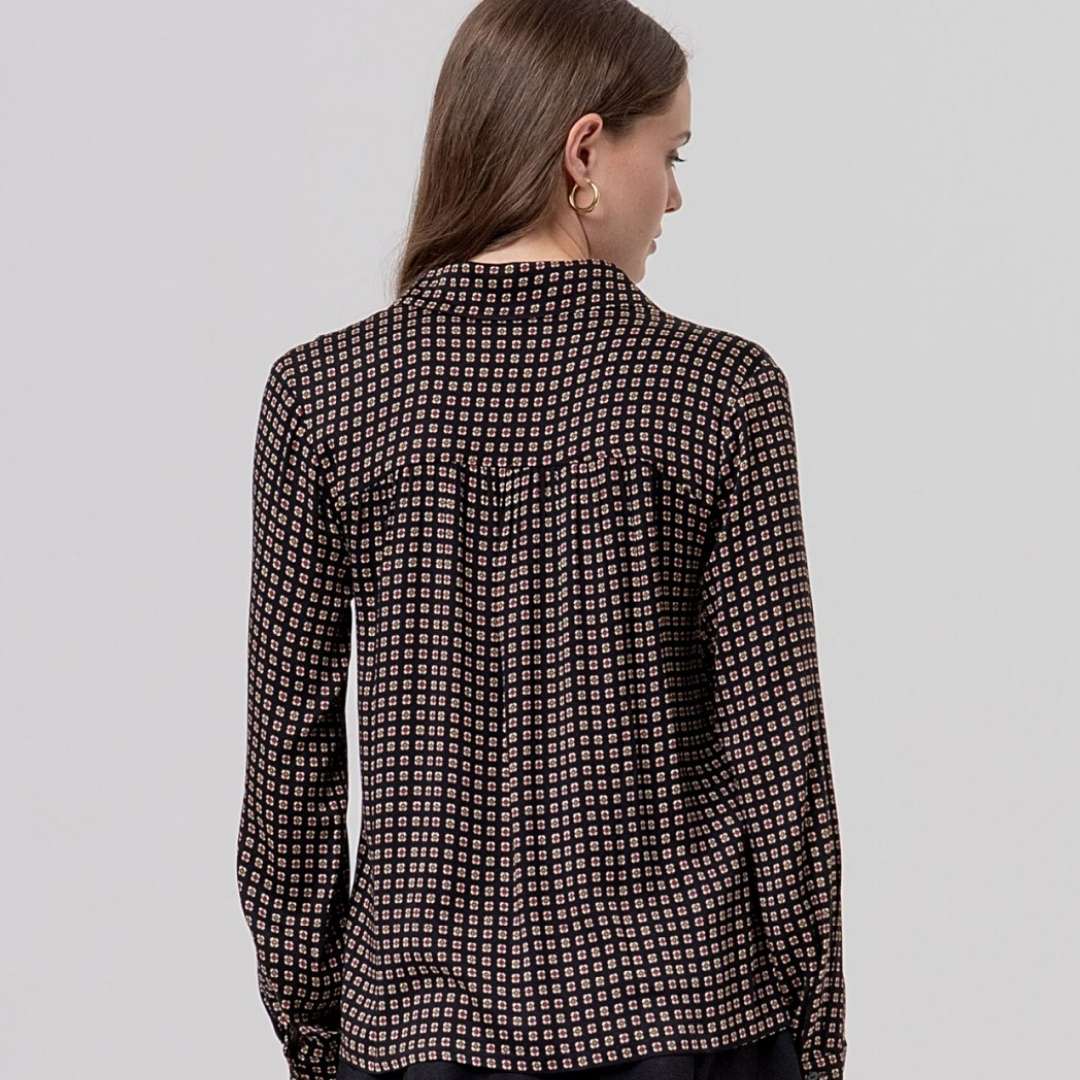 Surkana Wide Etilo Shirt in Black