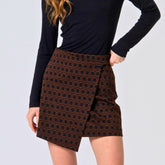 Surkana Women's Irda Front-Crossed Short Skirt in Black