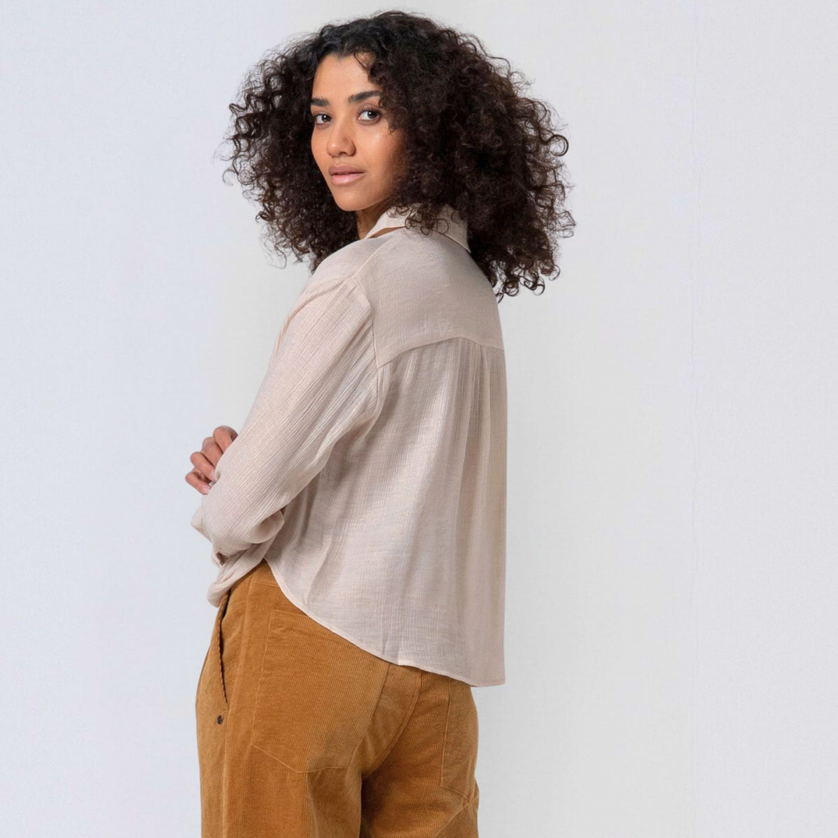 Surkana Women's Liex Shirt in Ecru wih Draped Hem