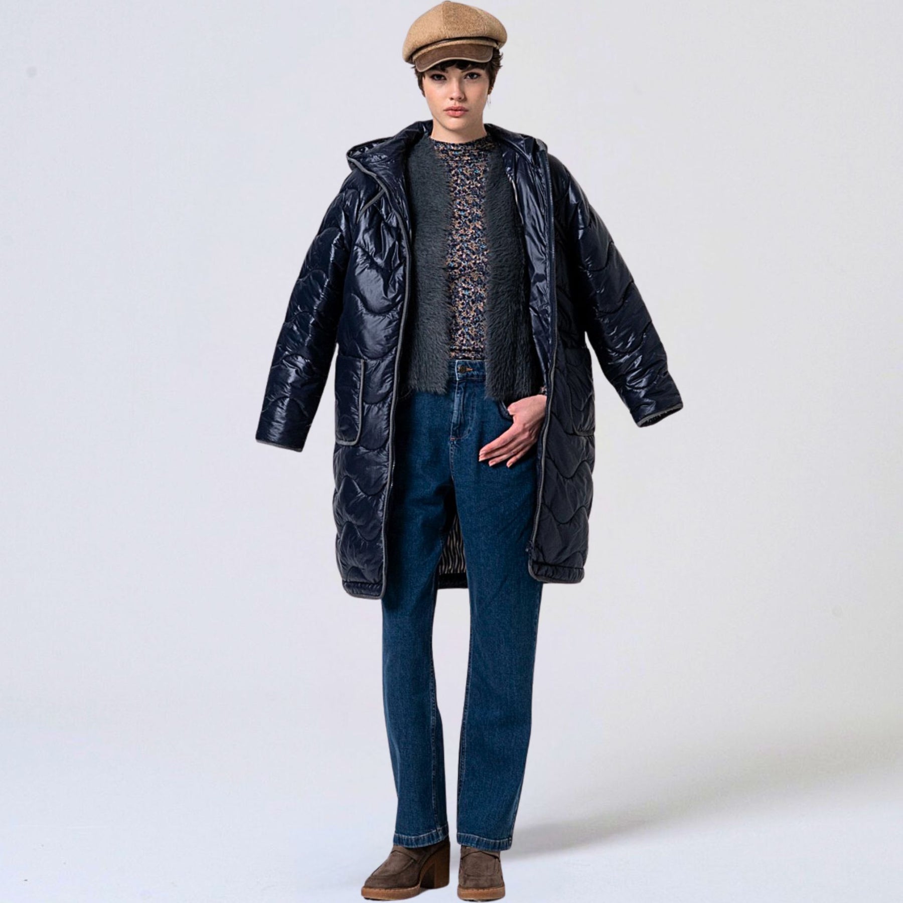 Surkana Women's Lije Straight Jeans in Indigo