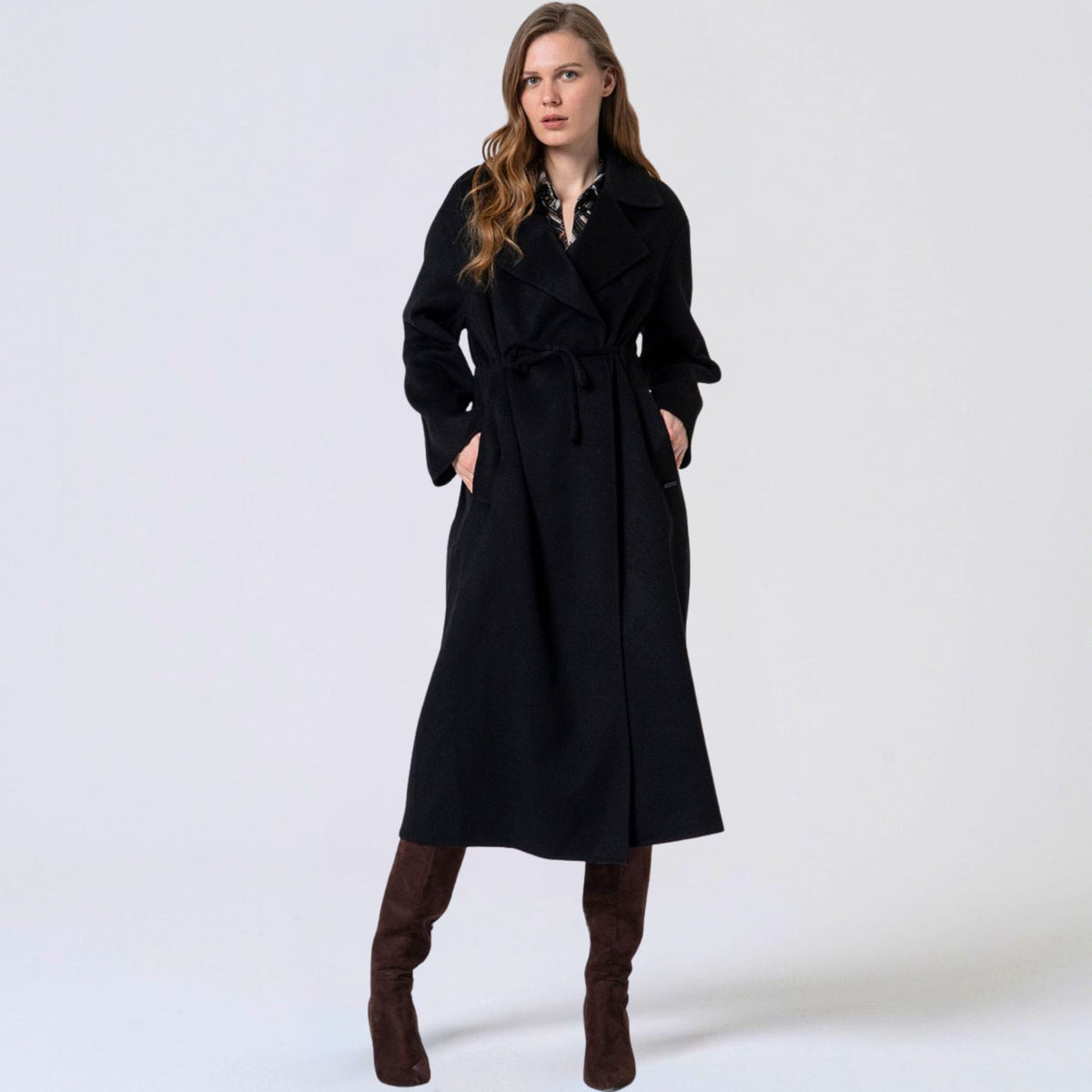 Surkana Women's Lina Handmade Wool Coat in Black