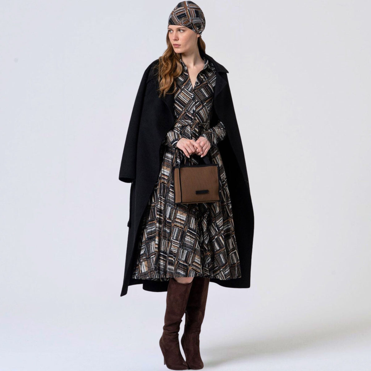Surkana Women's Lina Handmade Wool Coat in Black