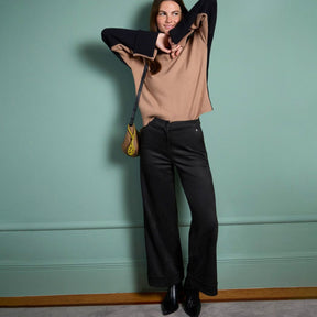 Surkana Women's Lisu Wide Trousers in Black