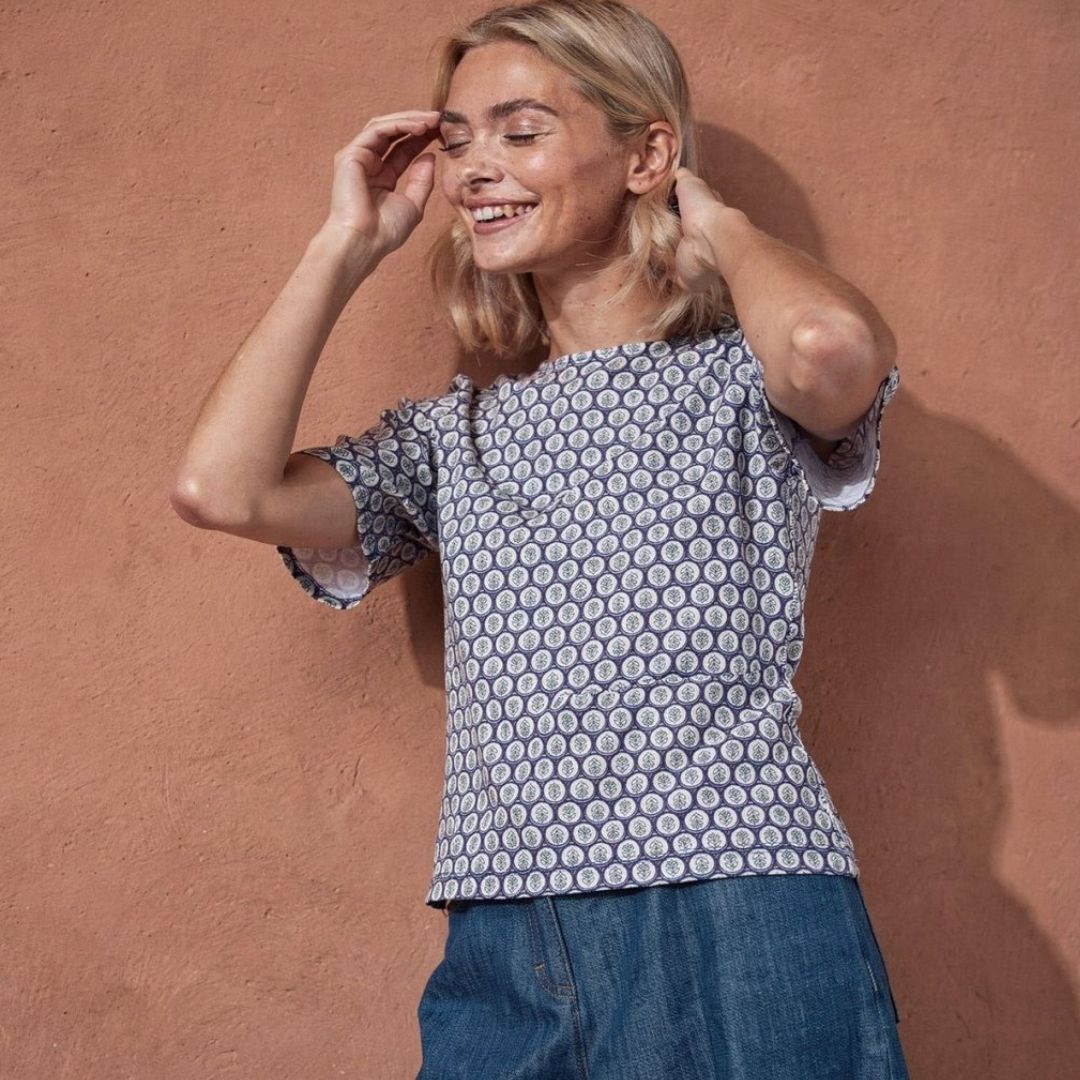 Surkana Women's Boat Neck T-Shirt in Blue