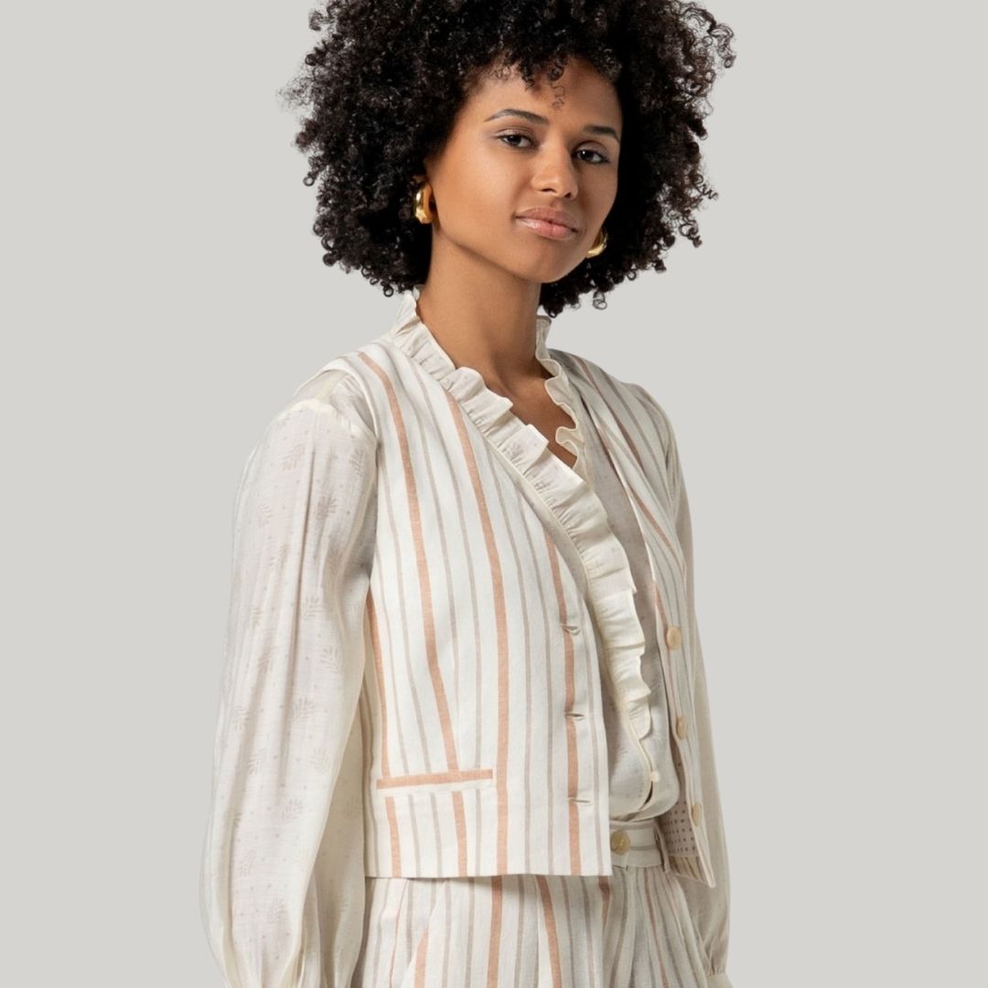 Surkana Women's Cropped Vest in Ecru