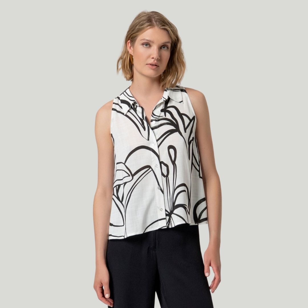 Surkana Women's Evase Sleeveless Shirt in White