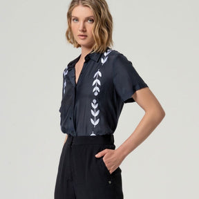 Surkana Women's Straight Leg Pants with Pockets in Black