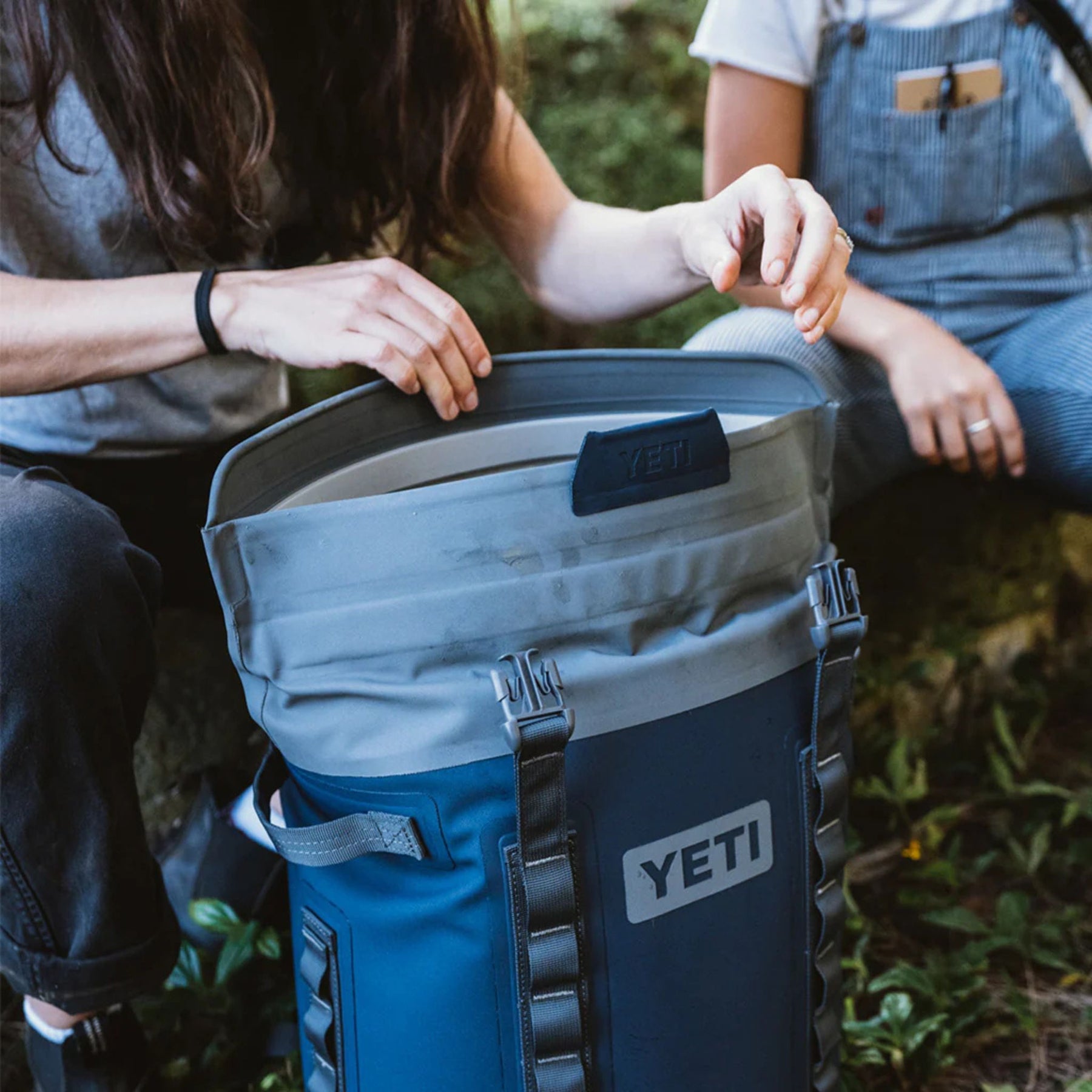 YETI Hopper M20 Backpack in Navy