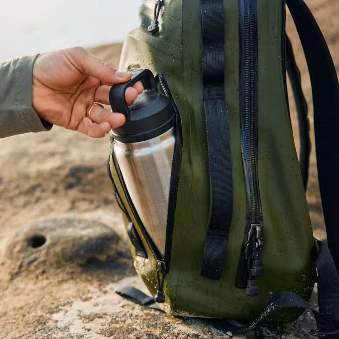 YETI Rambler Chug Bottle 26oz Riverhead Green
