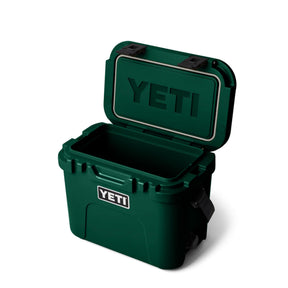 YETI Roadie 15 Cool Box in Black Forest Green