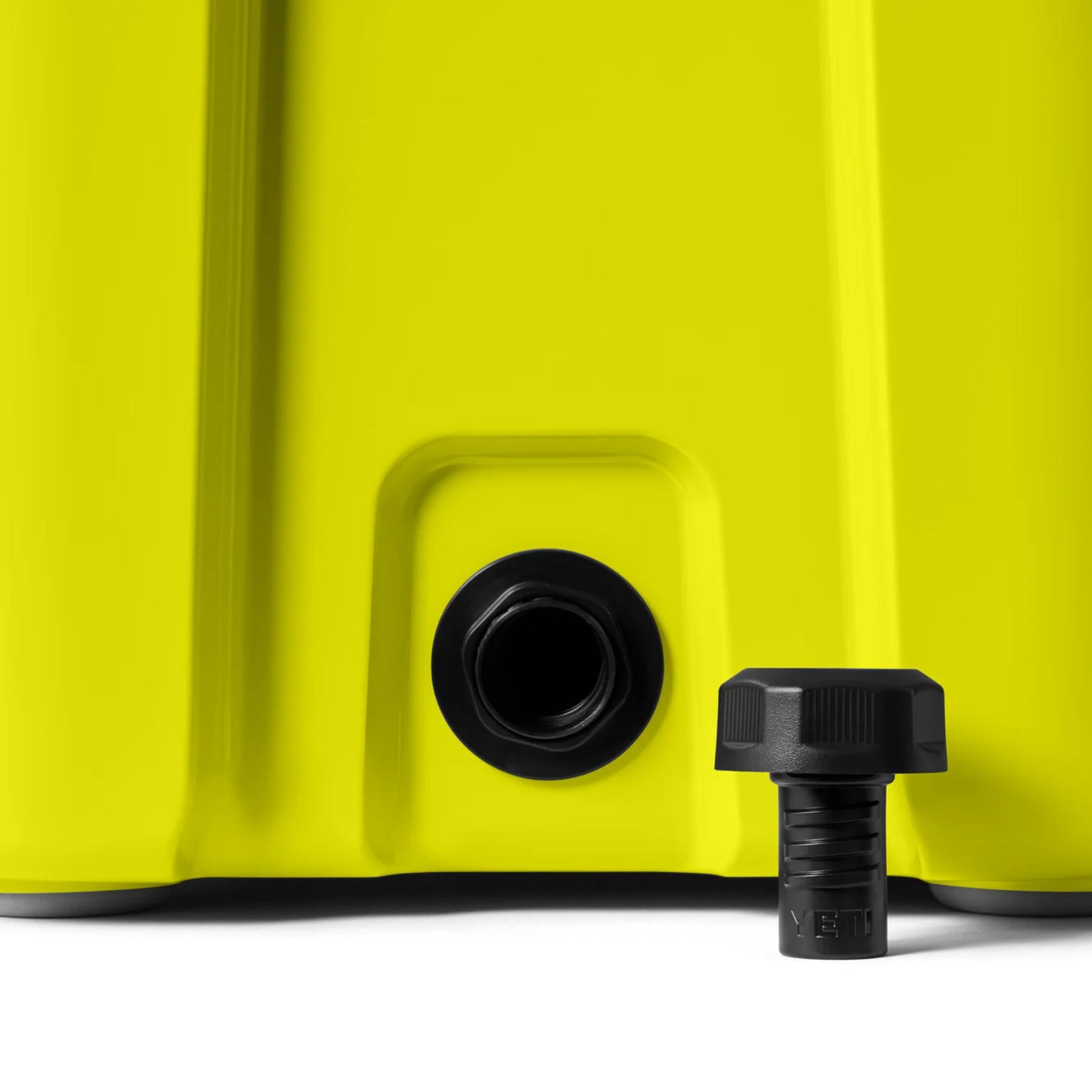 YETI Roadie 24 Cool Box in Firefly Yellow