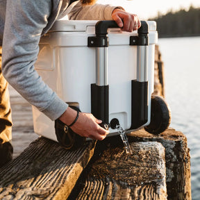 YETI Roadie 48 Wheeled Cool Box in Navy