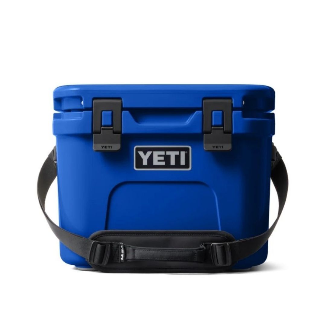 YETI Roadie 15 Cool Box in Royal Blue
