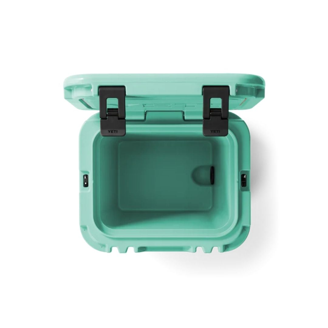 YETI Roadie 24 Cool Box in Seafoam