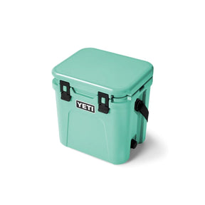 YETI Roadie 24 Cool Box in Seafoam
