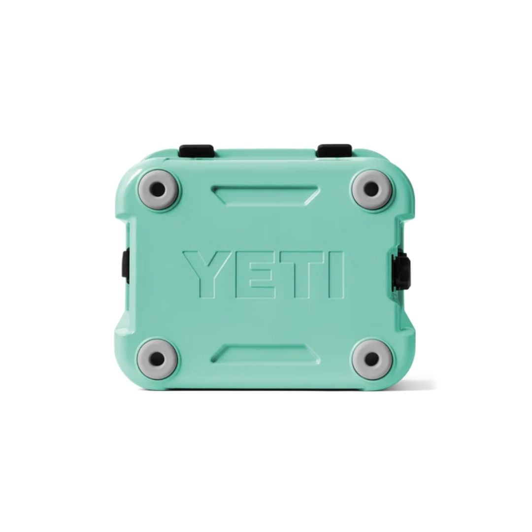 YETI Roadie 24 Cool Box in Seafoam