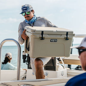 YETI Tundra 45 Cooler Box in White/Blue