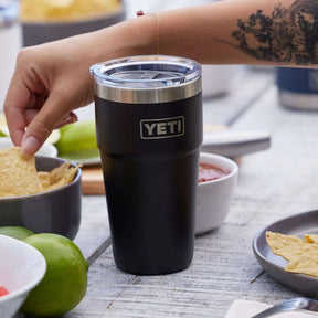 Yeti Rambler 20 Oz Stackable Cup in Black Forest Green (591 ml)