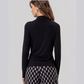 Surkana Turtleneck T-shirt in Black