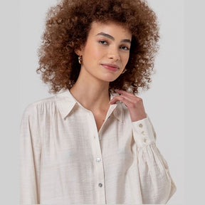 Surkana Shirt with Shoulder Gathers in Ecru