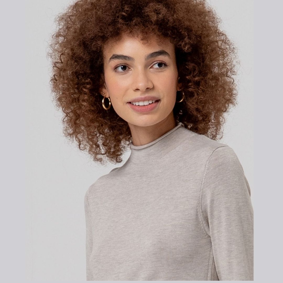 Surkana Semi Swan Sweater in Ecru