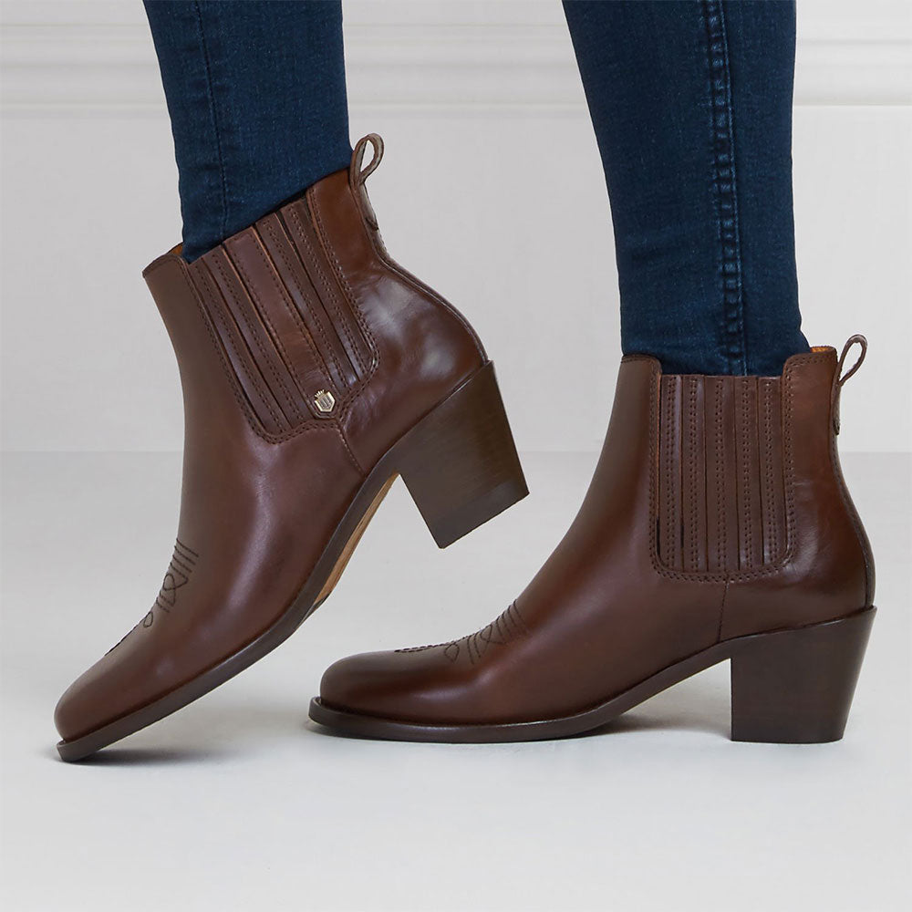 Fairfax & Favor Rockingham Leather Ankle Boot in Mahogany