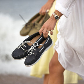 Le Chameau Women's Galion Nubuck Femme Deck Shoes in Navy