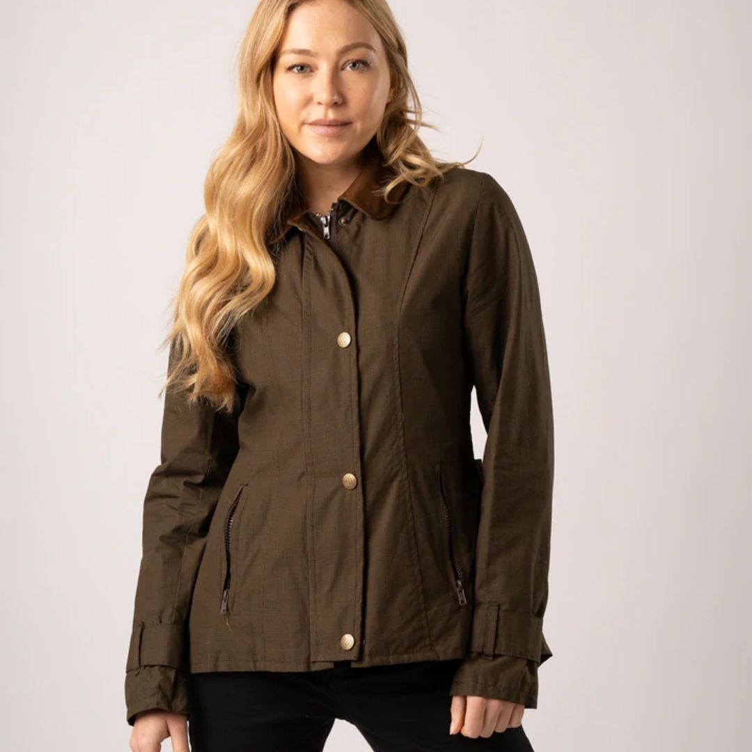 WG Women's Cambridge Dry Wax Jacket in Khaki