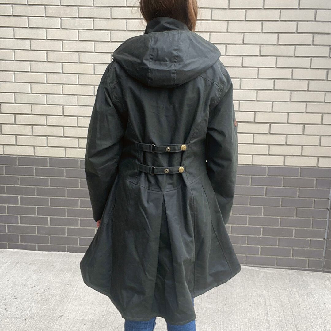 WG Women's Louise Huntsman Dry Wax Coat in Dark Green