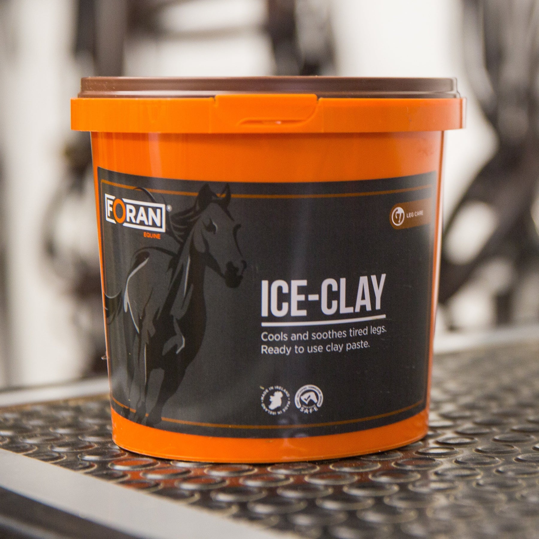 Foran Equine Ice Clay